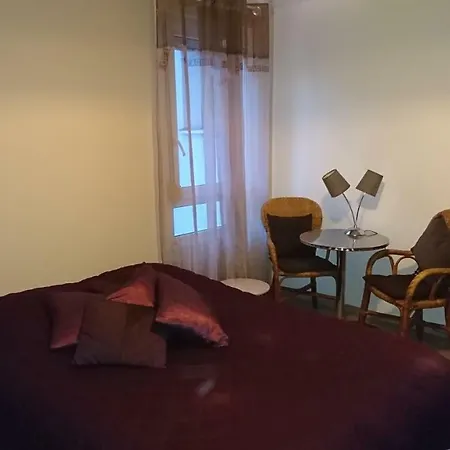 Appart Proche Centre Strasbourg Terrasse 40m2 Séjour chez l'habitant Eckbolsheim